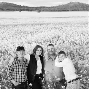 Meet your Posher, Caitlin